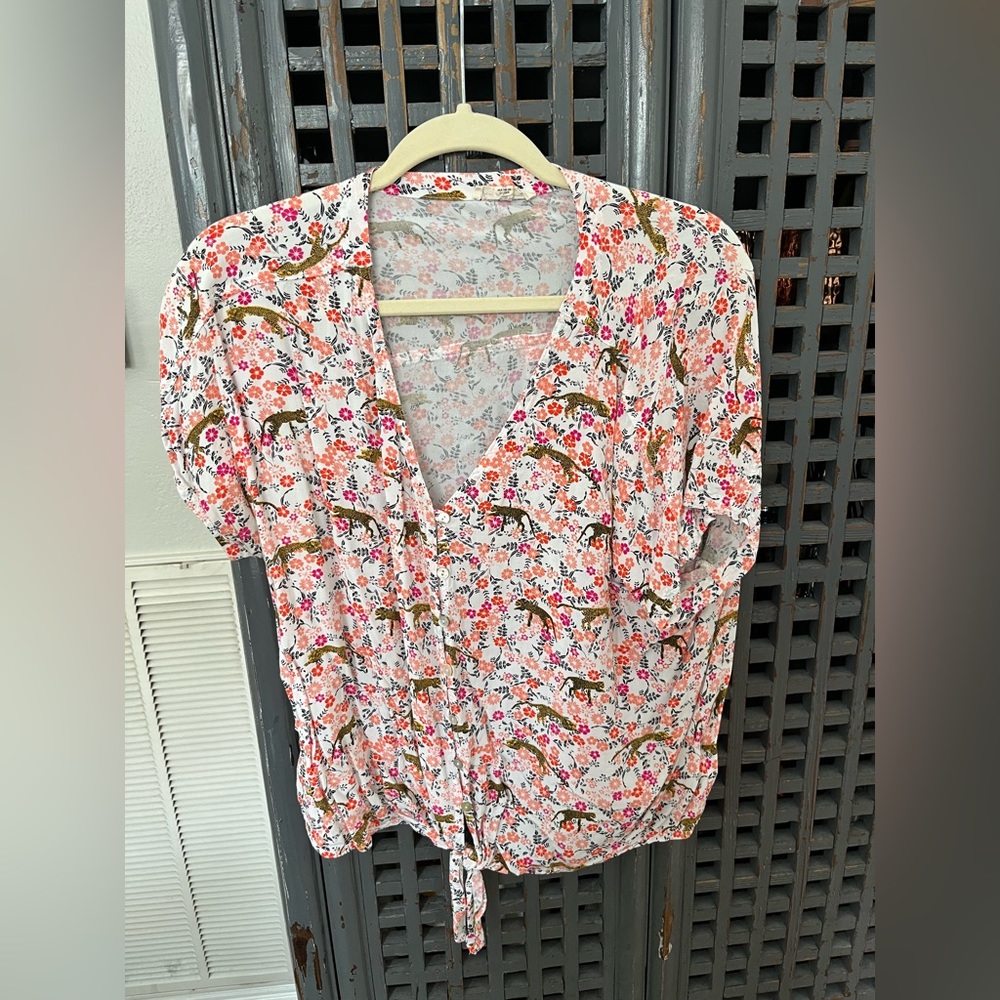 Cheetah Top with Floral Accents Size Large by Jane and Delaney